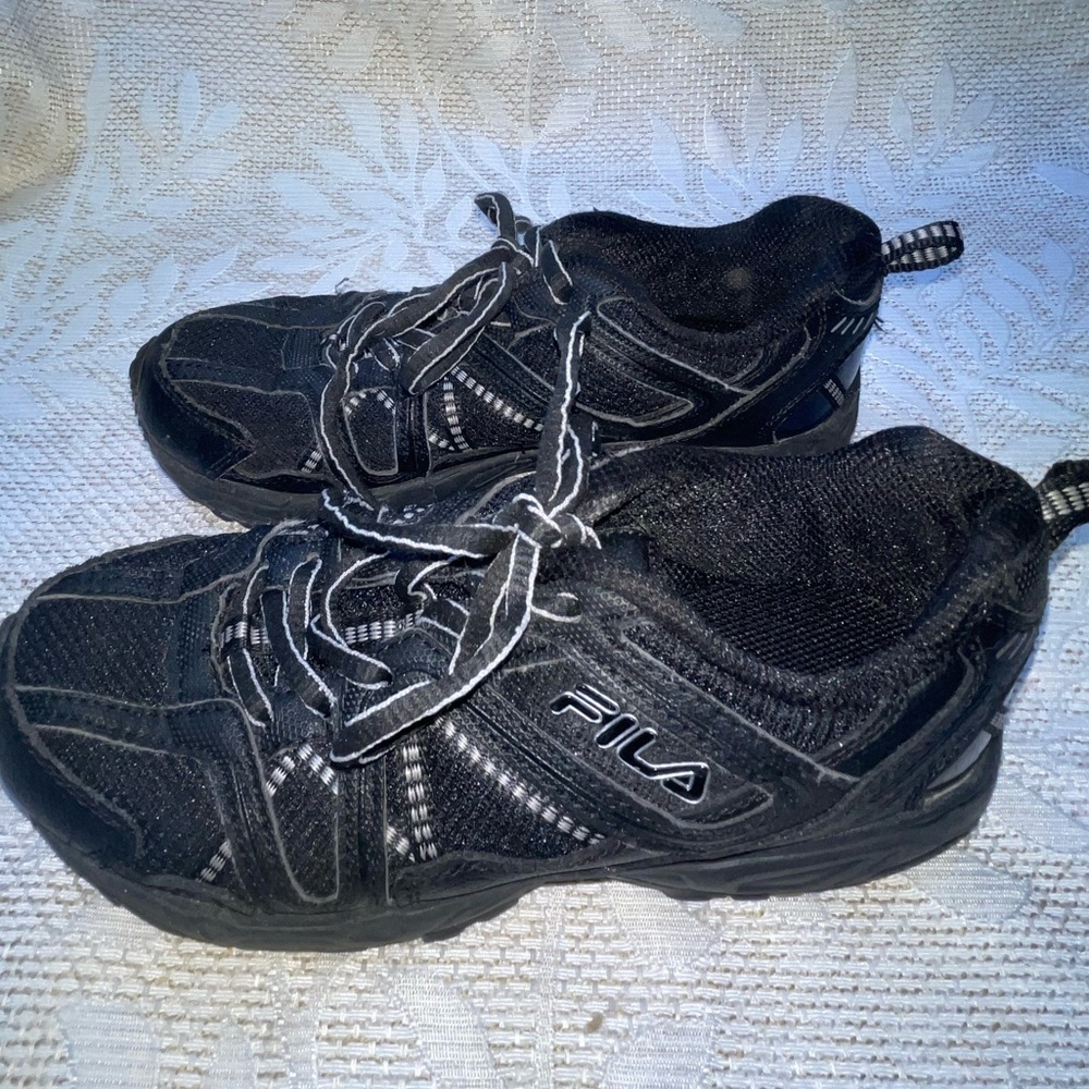 Fila Kids Black Mesh Sneakers 3